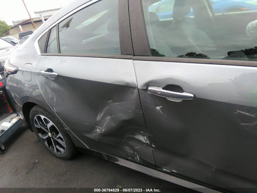 2018 CHEVROLET VOLT LT - 1G1RC6S56JU151356