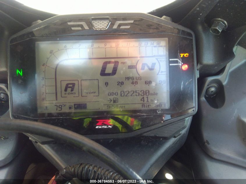 2018 SUZUKI GSX-R1000 - JS1DM11B5J2100011