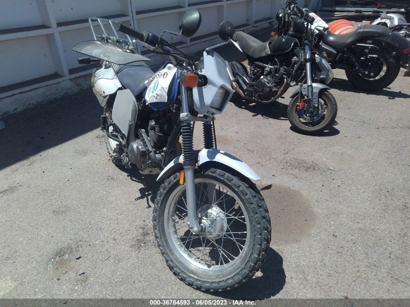 2022 YAMAHA TW200 C JYA3AWE06NA032163