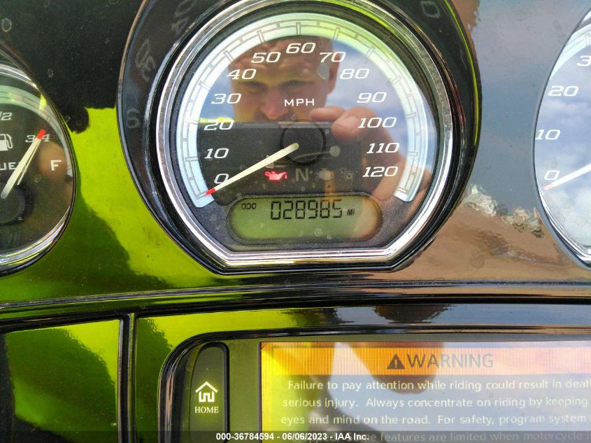 2015 HARLEY-DAVIDSON FLHTKL ULTRA LIMITED LOW 1HD1KKL12FB666237