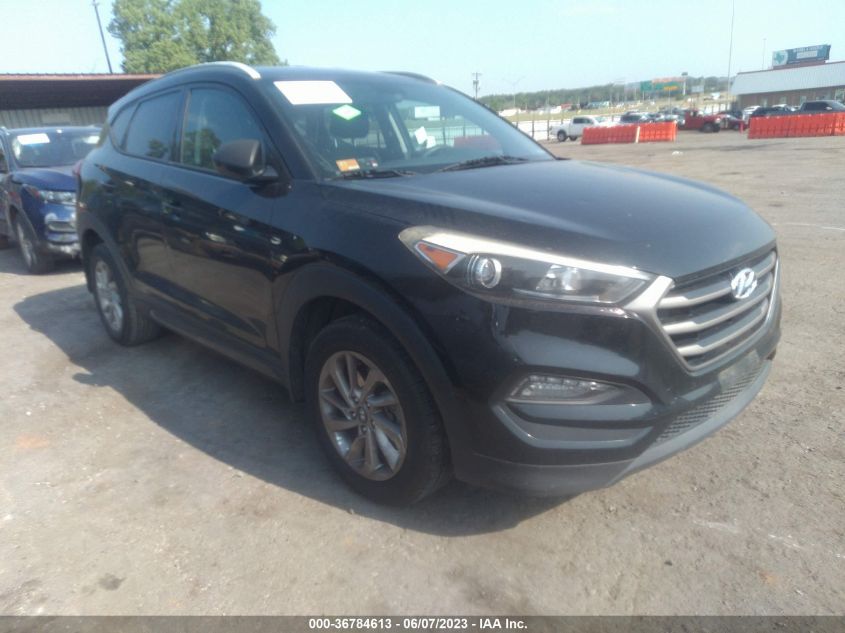 2016 HYUNDAI TUCSON LIMITED/SPORT AND ECO/SE - KM8J33A47GU100433