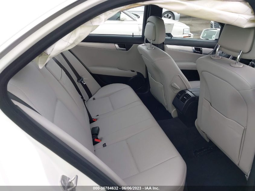 2013 MERCEDES-BENZ C-CLASS C 250 - WDDGF4HB3DG082819