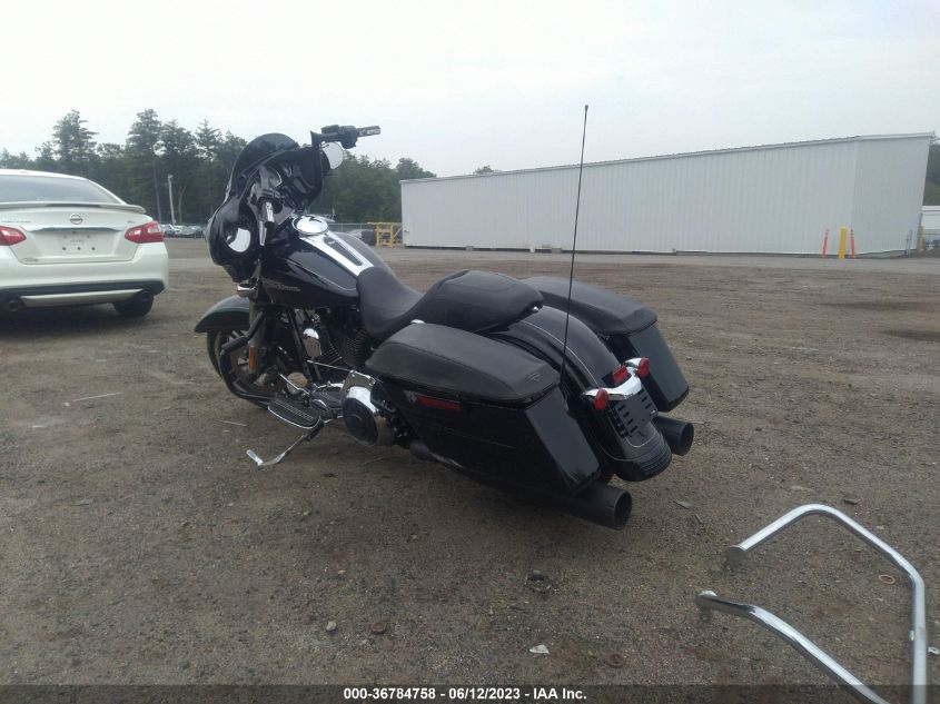 2016 HARLEY-DAVIDSON FLHXS STREET GLIDE SPECIAL - 1HD1KRM1XGB630062