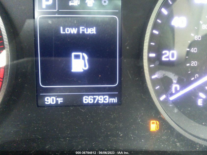 2017 HYUNDAI TUCSON SE - KM8J33A48HU325638