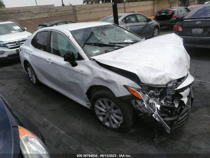2020 TOYOTA CAMRY LE - 4T1C11AK8LU343907