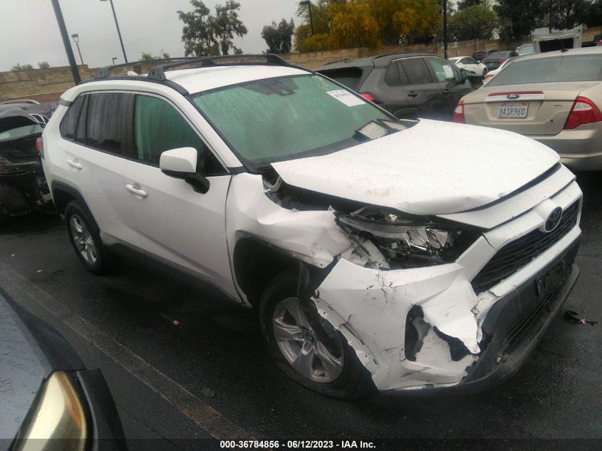 2020 TOYOTA RAV4 XLE - 2T3W1RFV3LC065537