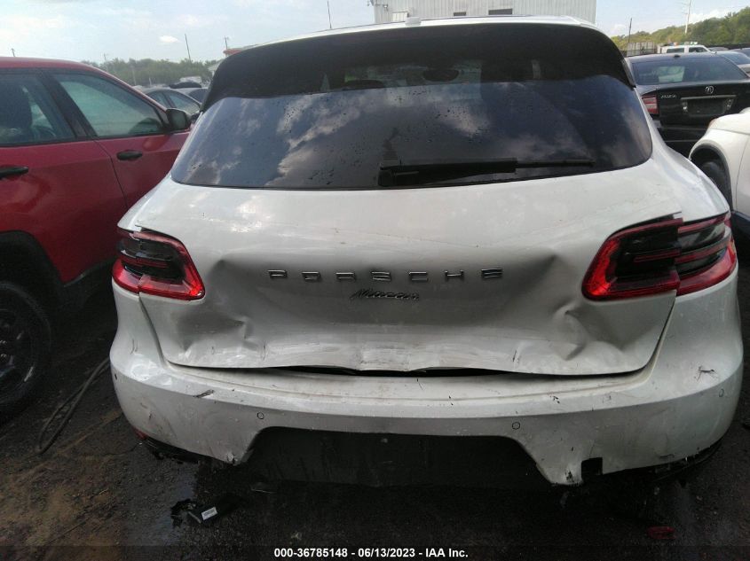 2017 PORSCHE MACAN - WP1AA2A51HLB04190