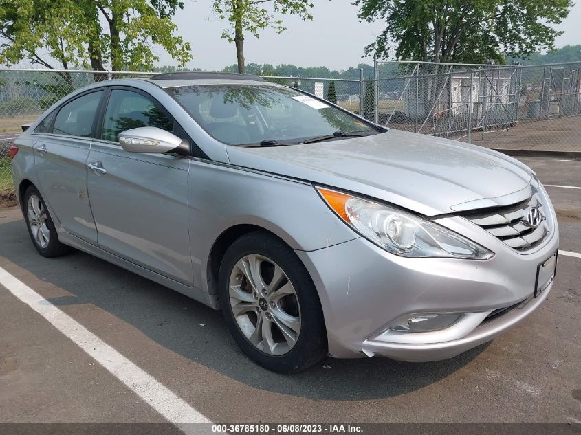 2013 HYUNDAI SONATA LIMITED PZEV - 5NPEC4AC1DH642779