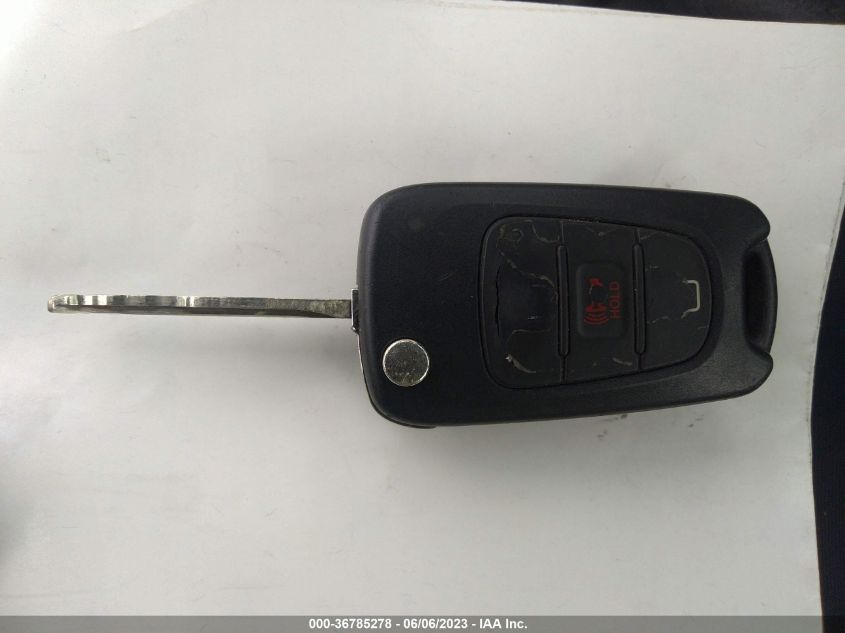 2013 KIA SOUL + - KNDJT2A62D7633011