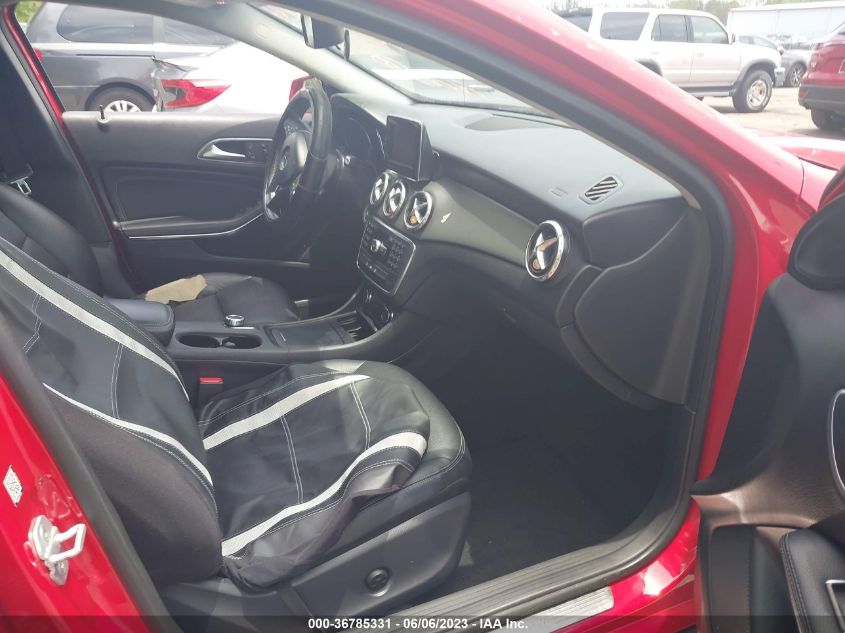 2015 MERCEDES-BENZ GLA-CLASS GLA 250 WDCTG4EB3FJ136954