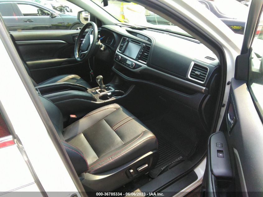 2019 TOYOTA HIGHLANDER SE/XLE - 5TDJZRFH3KS618716