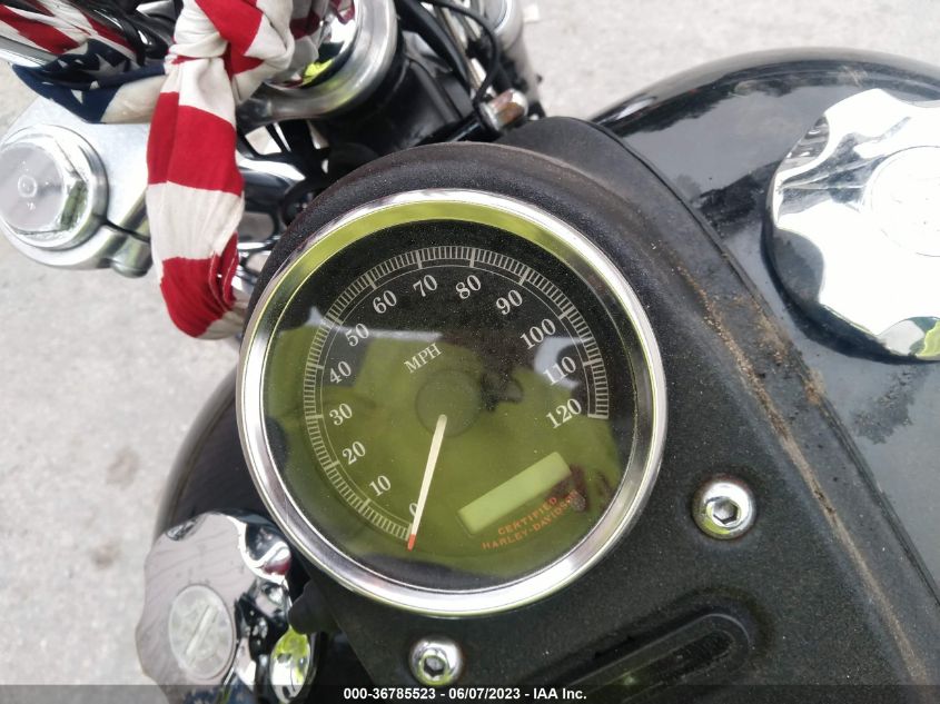 2006 HARLEY-DAVIDSON FXDI 1HD1GM1176K300564