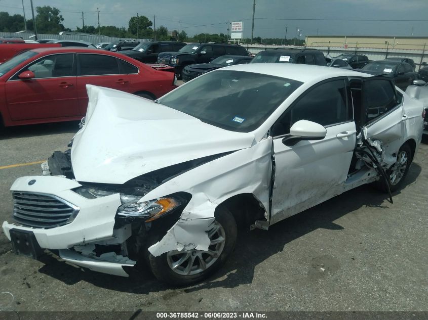 2017 FORD FUSION S - 3FA6P0G71HR321877