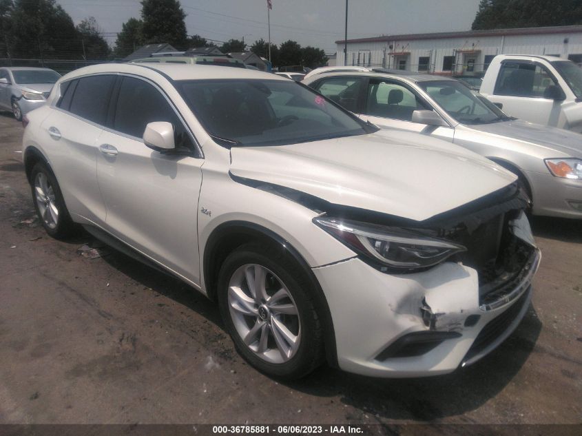 2018 INFINITI QX30 BASE - SJKCH5CP4JA045950