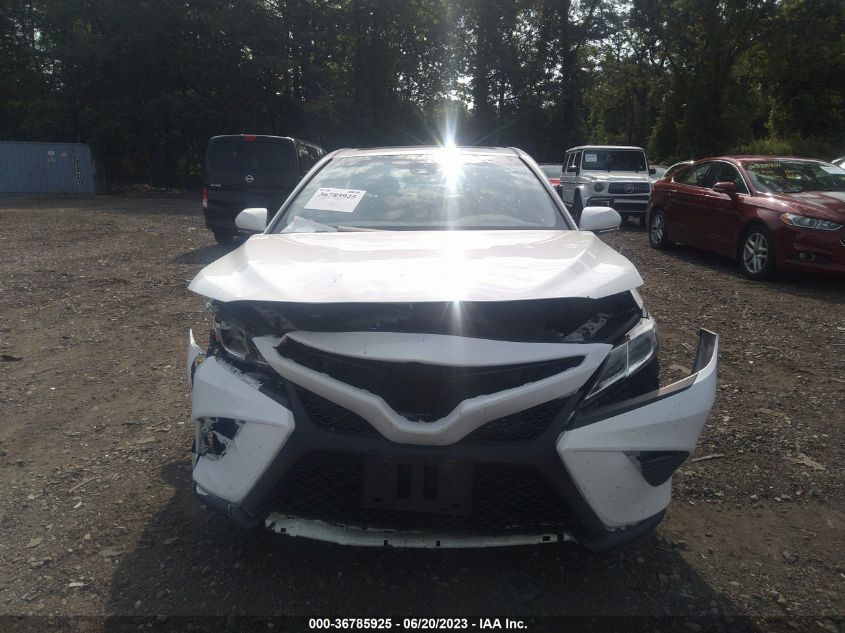 2018 TOYOTA CAMRY LE/SE/XLE/L - 4T1B11HK2JU634045