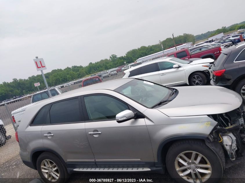 2015 KIA SORENTO LX - 5XYKT3A66FG661863