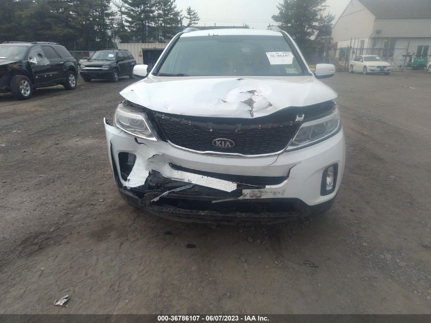 2015 KIA SORENTO LX - 5XYKT4A74FG586093