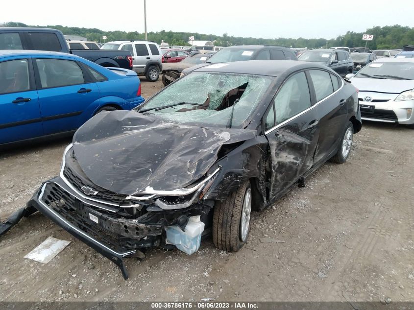 2018 CHEVROLET CRUZE LT - 1G1BE5SM5J7110292