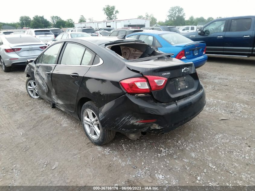 2018 CHEVROLET CRUZE LT - 1G1BE5SM5J7110292
