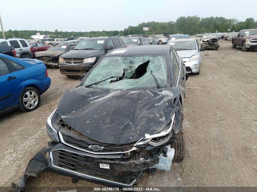 2018 CHEVROLET CRUZE LT - 1G1BE5SM5J7110292