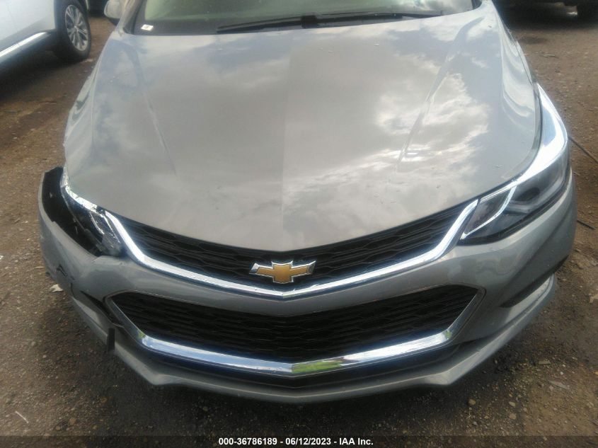 2018 CHEVROLET CRUZE LT - 1G1BE5SM1J7205027