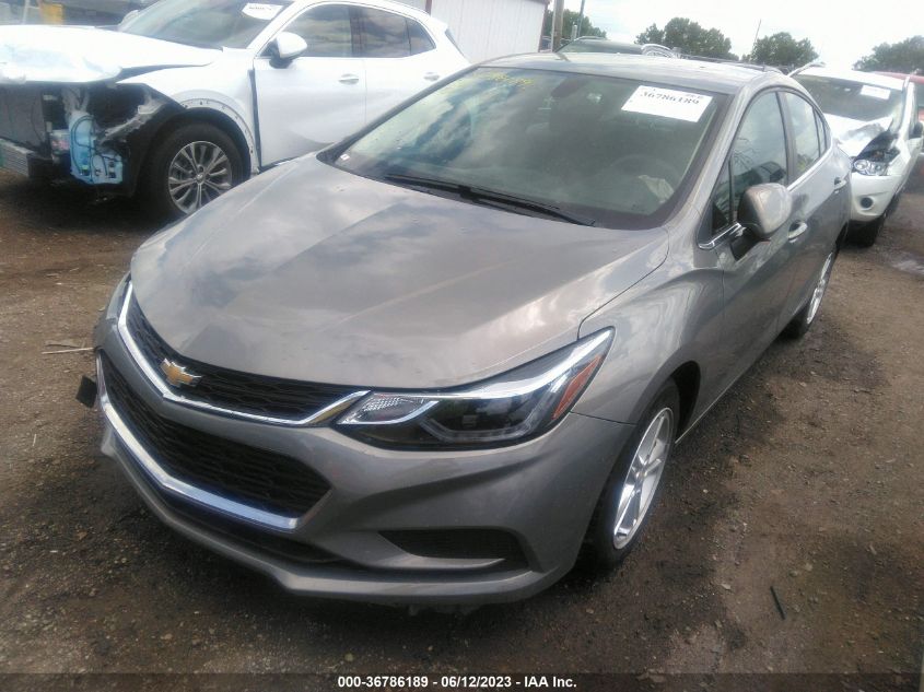 2018 CHEVROLET CRUZE LT - 1G1BE5SM1J7205027