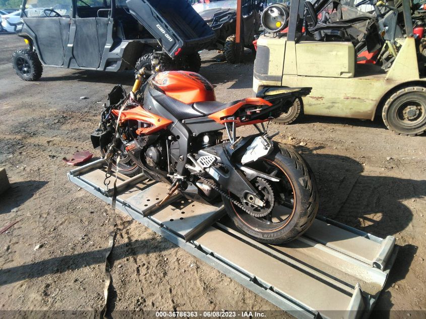 2009 YAMAHA YZFR6 JYARJ16E29A010562