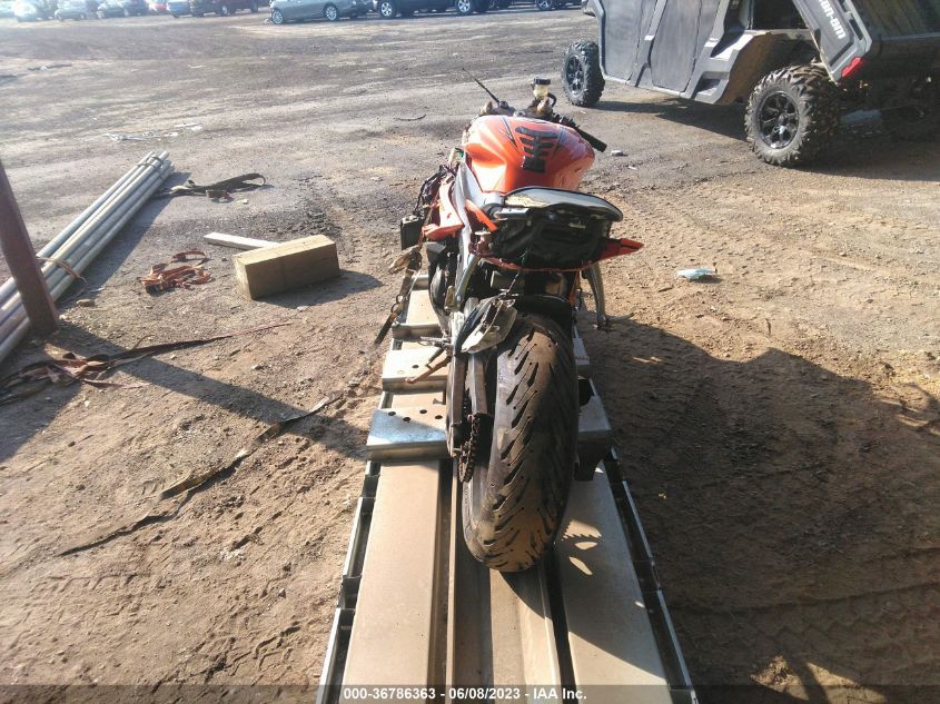 2009 YAMAHA YZFR6 JYARJ16E29A010562