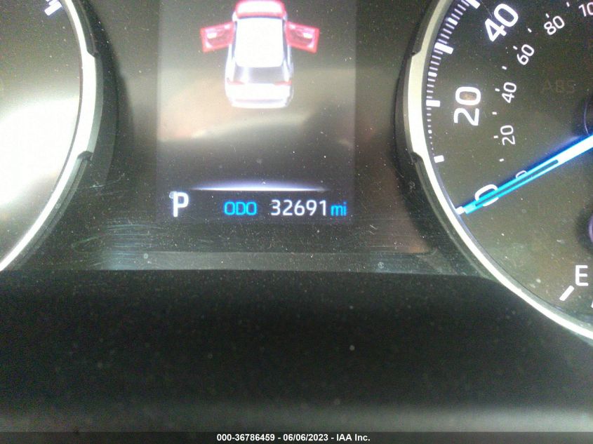 2022 TOYOTA RAV4 HYBRID XLE - 2T3RWRFV2NW130975