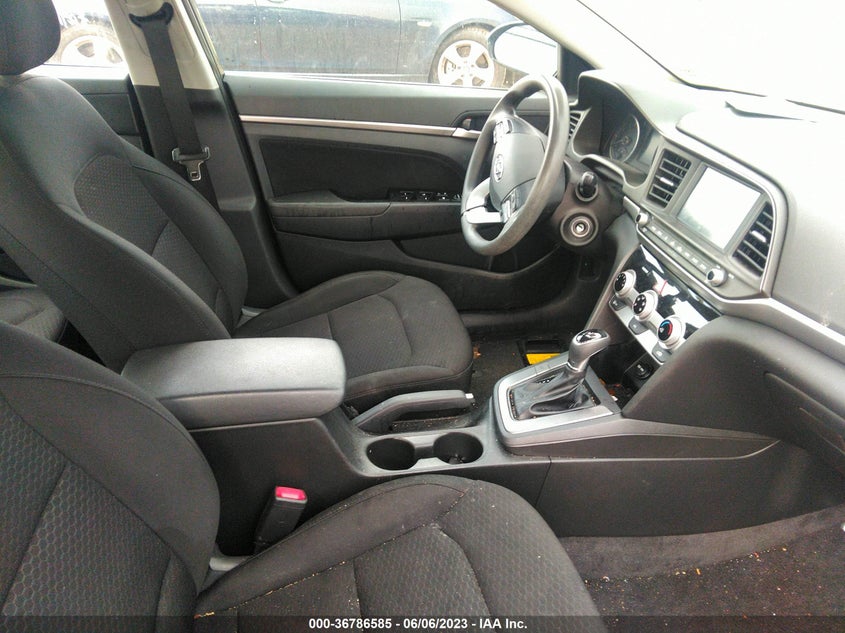 VIN 5NPD84LF6KH481251 2019 HYUNDAI ELANTRA SEL