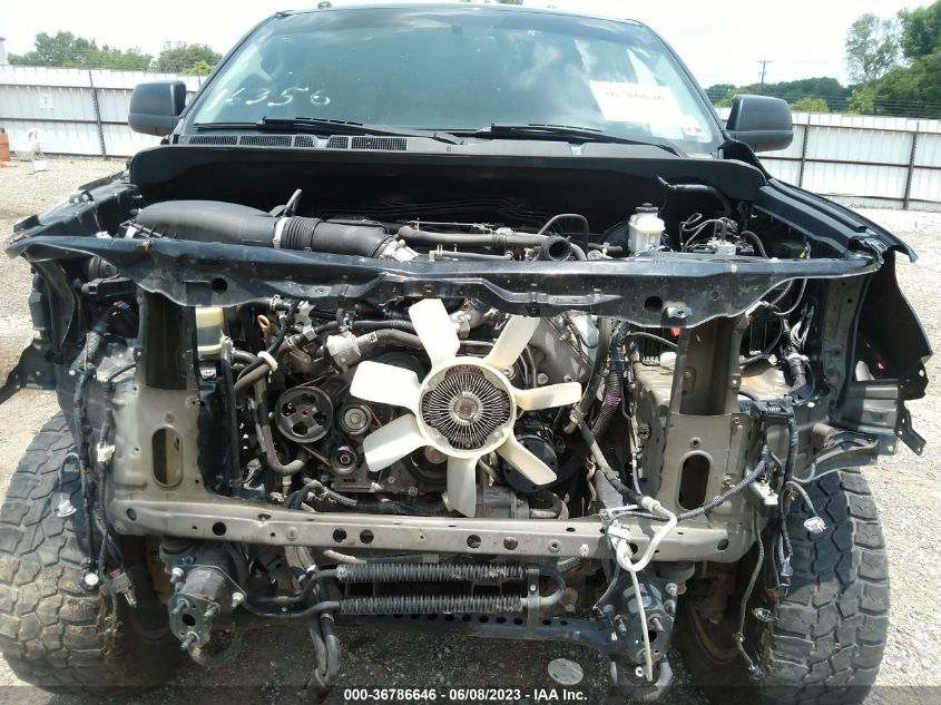 2017 TOYOTA TUNDRA SR5 5.7L V8 5TFDW5F12HX661545