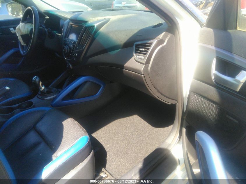 2013 HYUNDAI VELOSTER TURBO W/BLUE INT - KMHTC6AE2DU128591