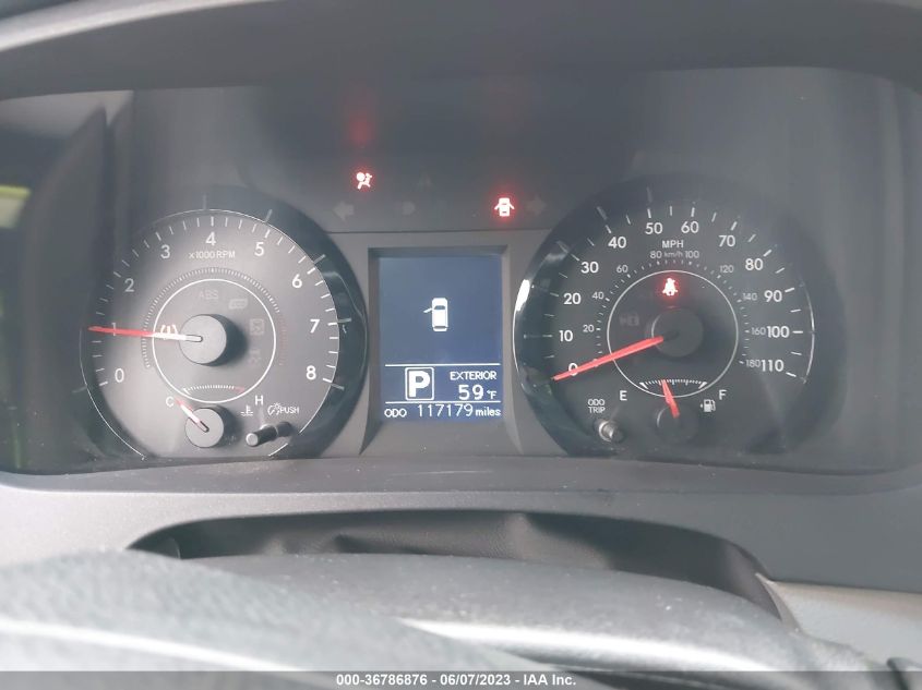 2015 TOYOTA SIENNA LE - 5TDKK3DCXFS684439