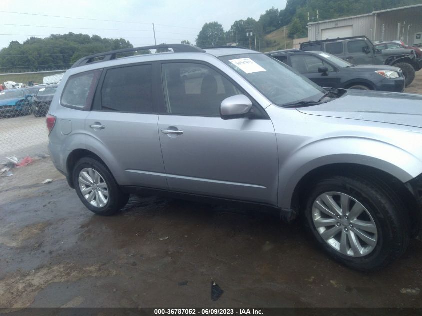 2013 SUBARU FORESTER 2.5X PREMIUM - JF2SHADC9DH440982