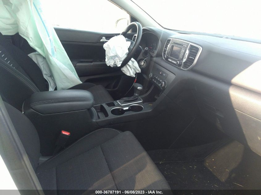 2018 KIA SPORTAGE LX - KNDPMCAC9J7449411