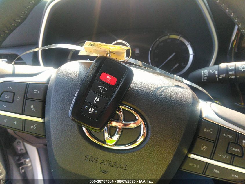 2022 TOYOTA HIGHLANDER XSE - 5TDJZRAH4NS137109