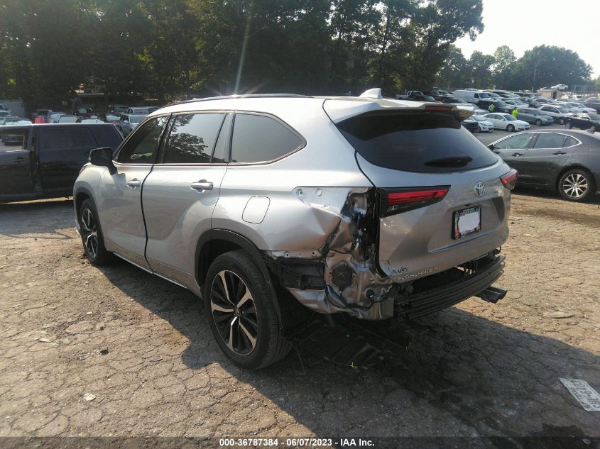 2022 TOYOTA HIGHLANDER XSE - 5TDJZRAH4NS137109