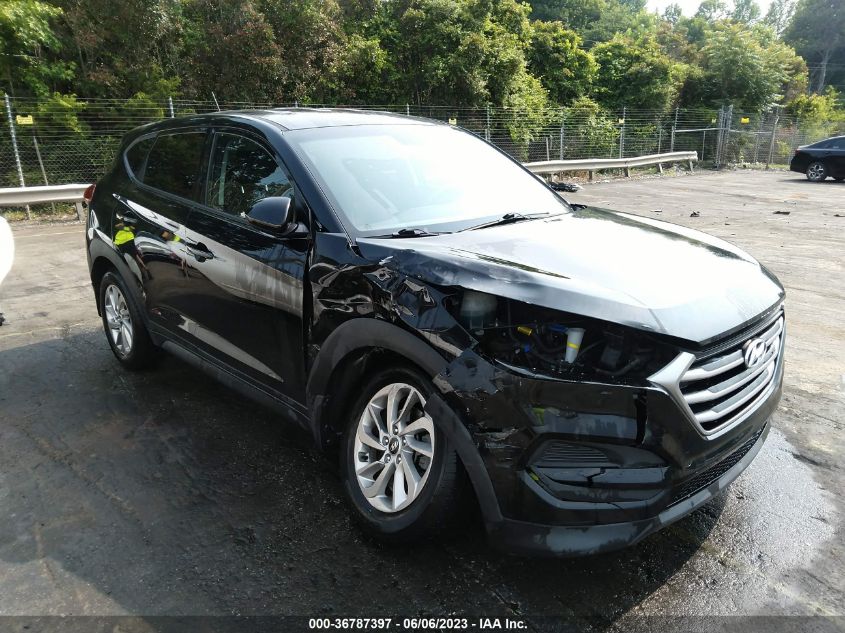 2017 HYUNDAI TUCSON SE - KM8J23A48HU564271