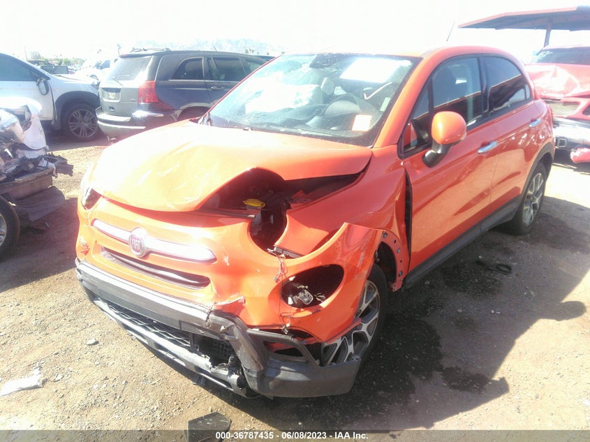 VIN ZFBCFXCB2HP594811 2017 FIAT 500X TREKKING