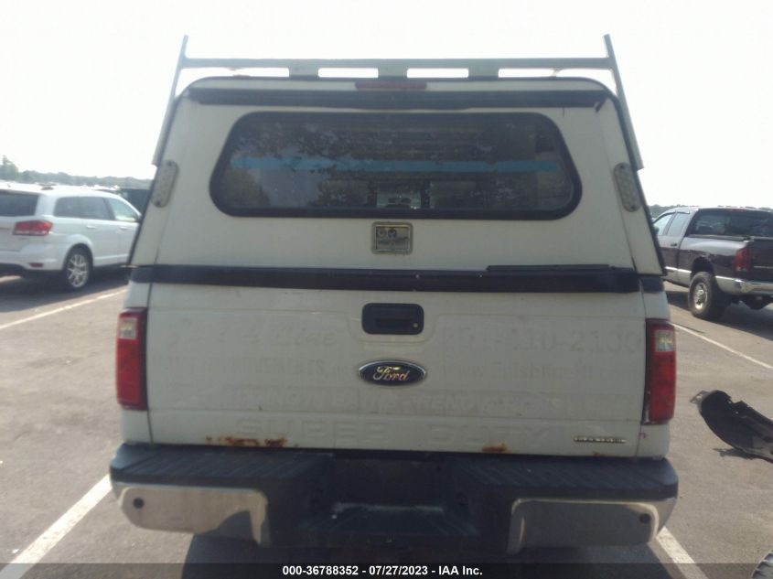 2015 FORD SUPER DUTY F-250 SRW LARIAT/PLATINUM - 1FT7W2B68FEB63260