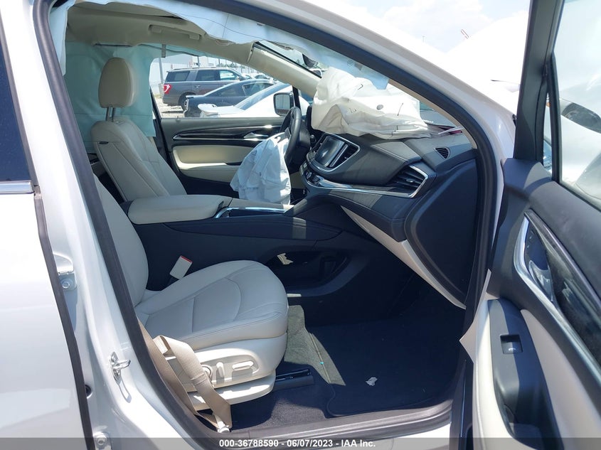 VIN 5GAERBKW7PJ135703 2023 BUICK ENCLAVE ESSENCE