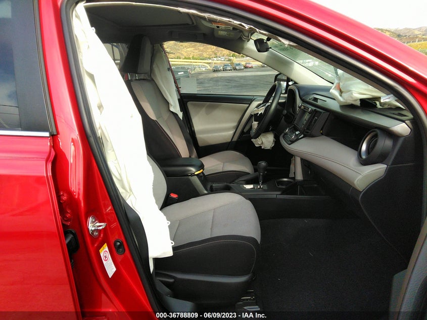 VIN 2T3WFREV2HW402840 2017 TOYOTA RAV4 XLE