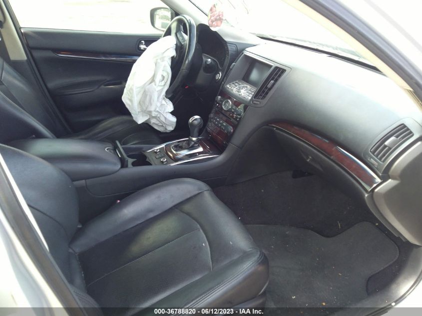 2013 INFINITI G37X JN1CV6AR3DM758754