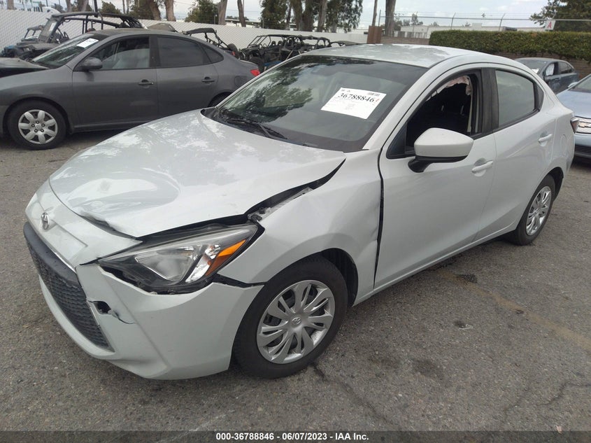VIN 3MYDLBYV0KY526188 2019 TOYOTA YARIS SEDAN L/LE/XLE