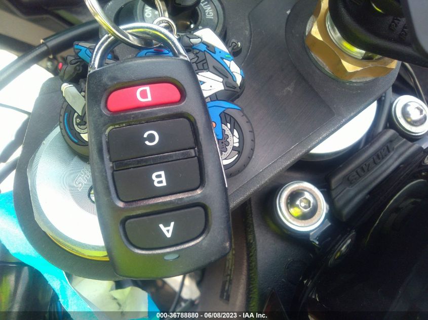 2015 SUZUKI GSX-R750 - JS1GR7MAXF2101442