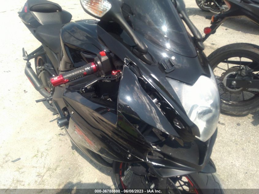 2015 SUZUKI GSX-R750 - JS1GR7MAXF2101442