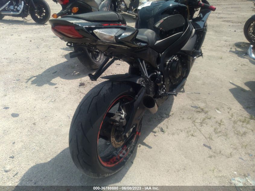 2015 SUZUKI GSX-R750 - JS1GR7MAXF2101442