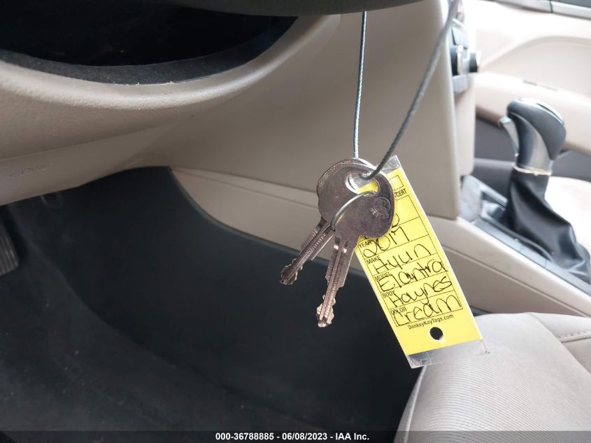 2017 HYUNDAI ELANTRA SE - 5NPD74LF0HH182219