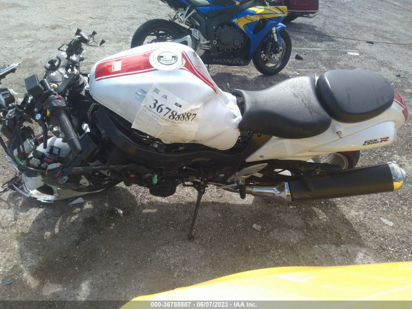2018 SUZUKI GSX1300 RA JS1GX72B0J2101072