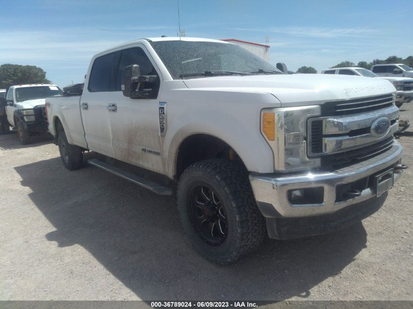 2017 FORD SUPER DUTY F-250 SRW LARIAT/PLATINUM - 1FT7W2BT9HEC53610